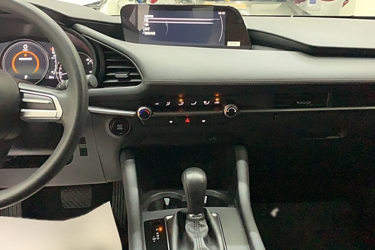 Used Mazda Mazda 3 Axela 2022 2.0L Automatic Zhiqing Edition
