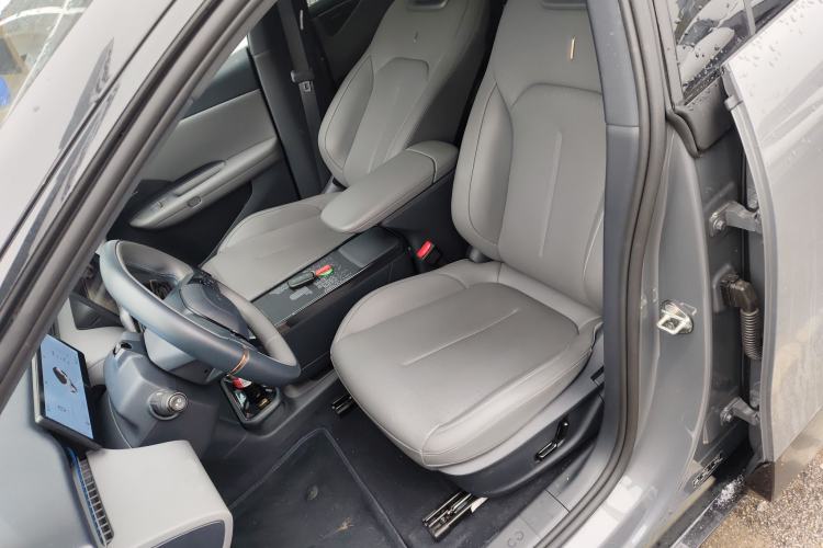 Used Lynk & Co Z20 2025 530 km Range Rear-Wheel Drive Max