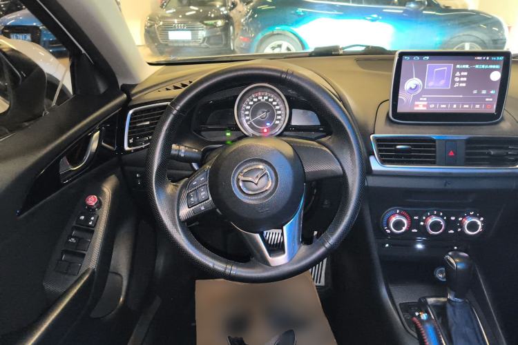 Used Mazda Mazda 3 Axela 2016 Sedan 1.5L Automatic Comfort Model
