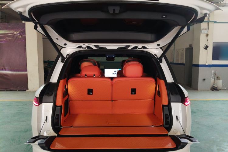 Used Lynk & Co 900 2025 1.5T Ultra
