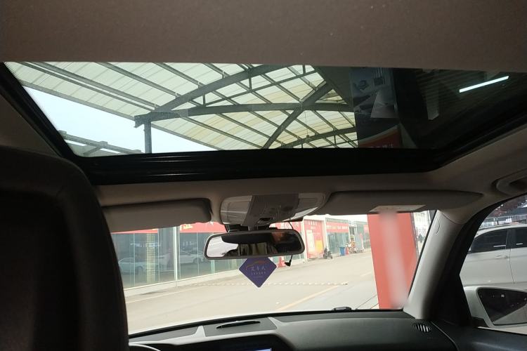 Used Mercedes-Benz GLK-Class 2013 GLK 300 4MATIC Dynamic Sunroof Model