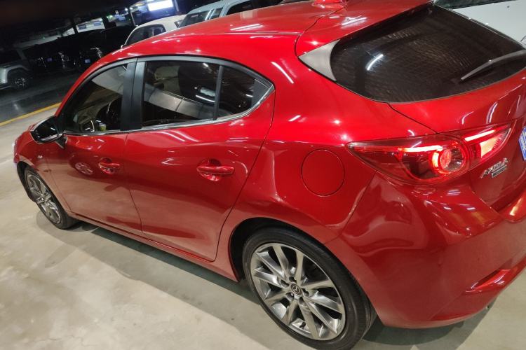 Used Mazda Mazda 3 Axela 2017 Hatchback 2.0L Automatic Sport Model China V Emission Standard
