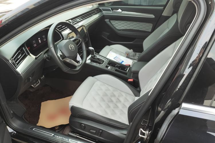 Used Volkswagen Magotan 2023 2 Million Units Limited Edition 330TSI DSG Leading Version