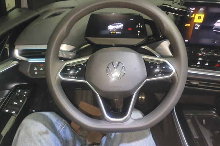 Used Volkswagen ID.4 CROZZ 2022 Long-Range PURE+ Edition