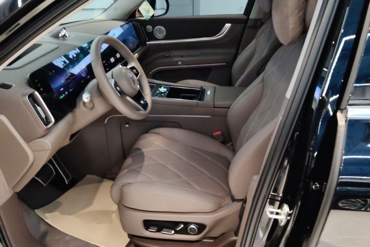 Used Hima AITO M9 2025 Extended-Range Ultra Version 52 kWh 6-Seater
