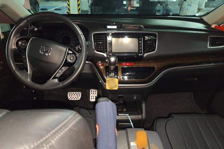 Used Honda Odyssey 2015 2.4L Supreme Edition
