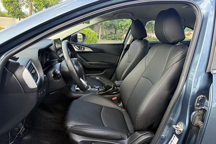 Used Mazda Mazda 3 Axela 2017 Sedan 1.5L Automatic Comfort Model Emission Standard China V
