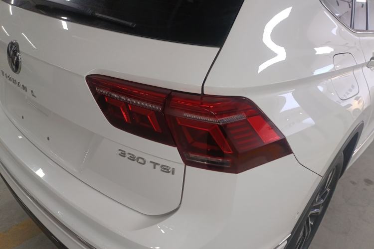 Used Volkswagen Tiguan L 2022 330TSI Automatic Two-Wheel Drive R-Line Enhanced Edition
