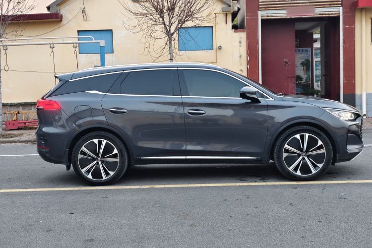 Used BYD Tang New Energy 2022 DM-p 215KM Four-Wheel Drive Flagship Model
