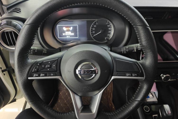 Used Nissan Kicks 2021 1.5L XV CVT Smart Connect Luxury Edition