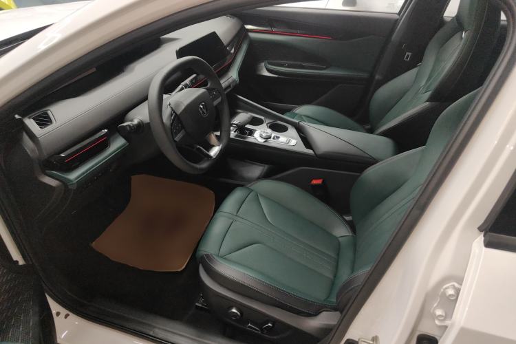 Used Changan UNI-V iDD 2024 Blue Whale Smart Electric iDD 136km Luxury Model