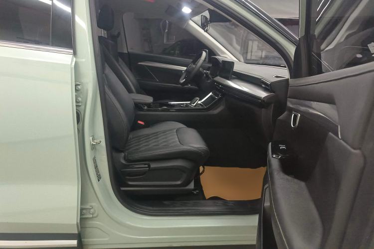 Used Wuling Asta 2022 2.0L DHT Electric-Speed Version