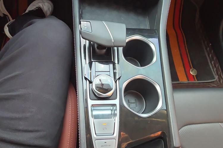 Used Changan Eado 2022 PLUS Blue Whale NE 1.4T GDI DCT Prestige Edition
