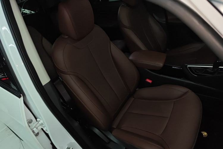 Used Buick GL6 2019 18T 6-Seater Connected Luxury Version China VI Standard
