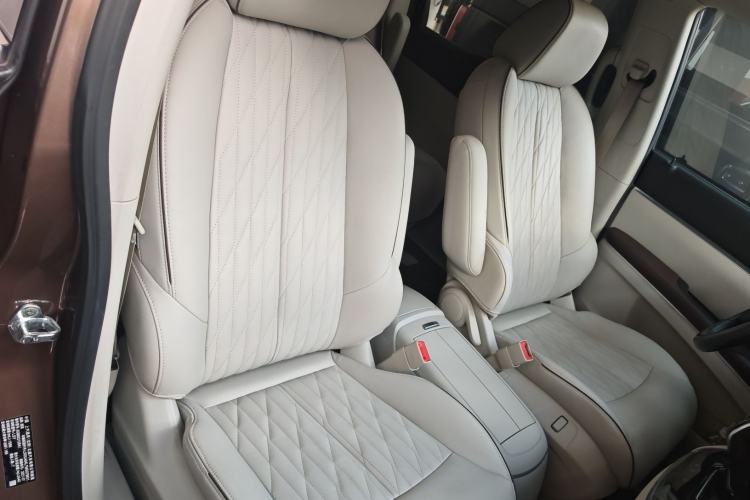 Used Buick GL8 2021 Land Cruiser Executive Class 652T Luxury Model
