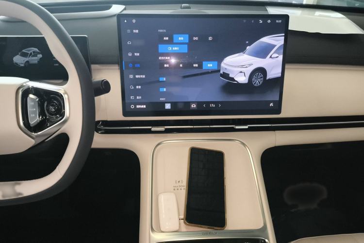 Used  Galaxy Xingjian 7 EM-i 2025 120km Exploration+ Version
