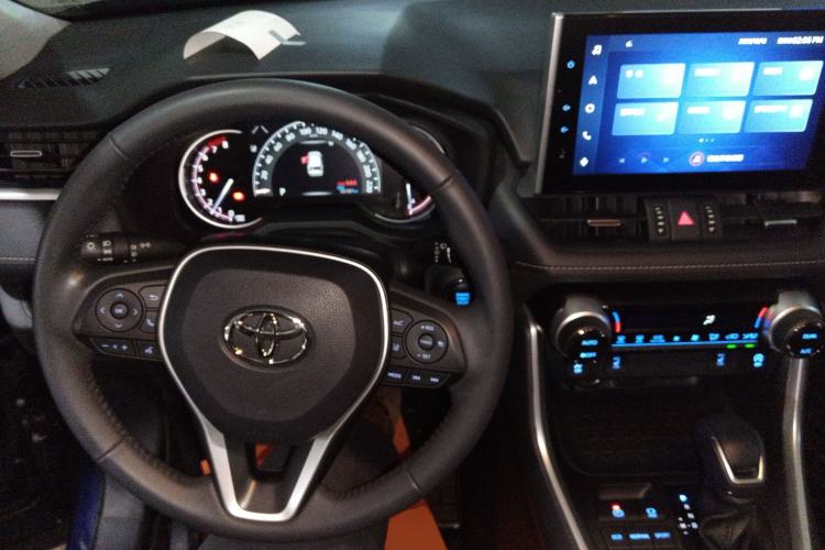 Used Toyota RAV4 2022 2.0L CVT Two-Wheel Drive Fashion Plus Edition
