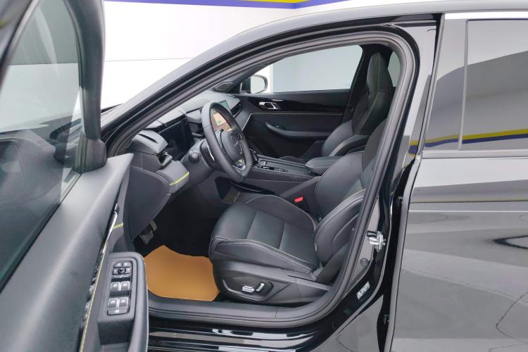 Used Lynk & Co 03 2023 1.5TD DCT JingPro
