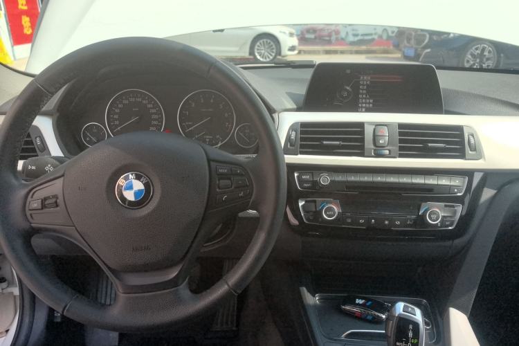 Used BMW 3 Series 2016 320Li Fashion Model
