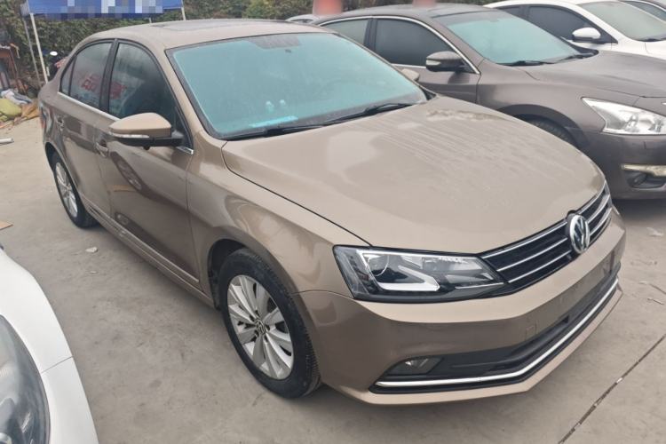 Used Volkswagen Sagitar 2015 230TSI Automatic Comfort Version
