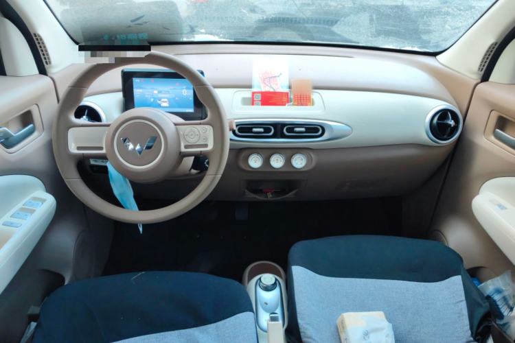 Used Wuling Hongguang MINIEV 2025 Four-Door Version Advanced Edition