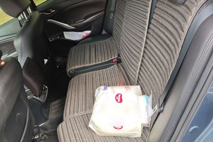 Used Mazda Atenza 2017 2.5L Blue Sky Prestige Edition
