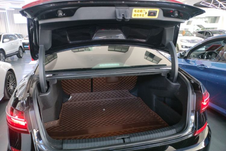 Used Volkswagen Passat 2022 330TSI Starry Luxury Edition
