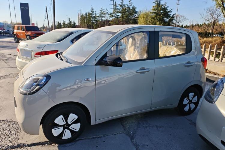 Used Wuling Hongguang MINIEV 2025 Four-Door Version Advanced Edition
