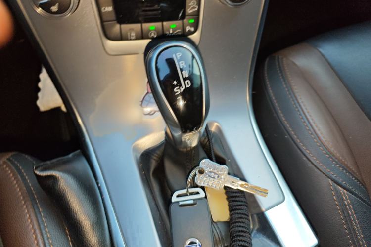 Used Volvo XC60 2017 T5 AWD Smart Range Edition