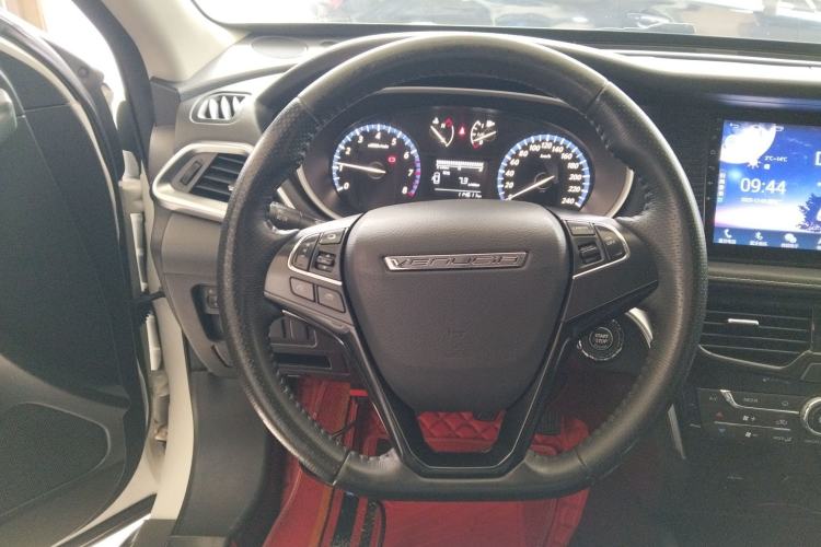 Used Venucia T90 2017 2.0L Manual ZhiShang Edition
