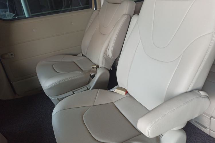 Used Jinbei Grace 2010 2.7L 3rd Generation Yu Ling Luxury Version Long Wheelbase 9-Seater Equipped with 2TR Engine