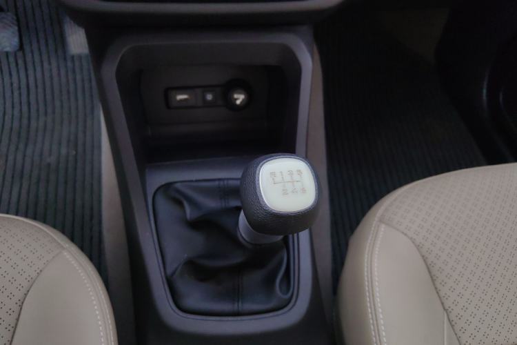 Used Wuling Hongguang 2021 1.5L Facelifted S Comfort Version with Electric Power Steering LAR
