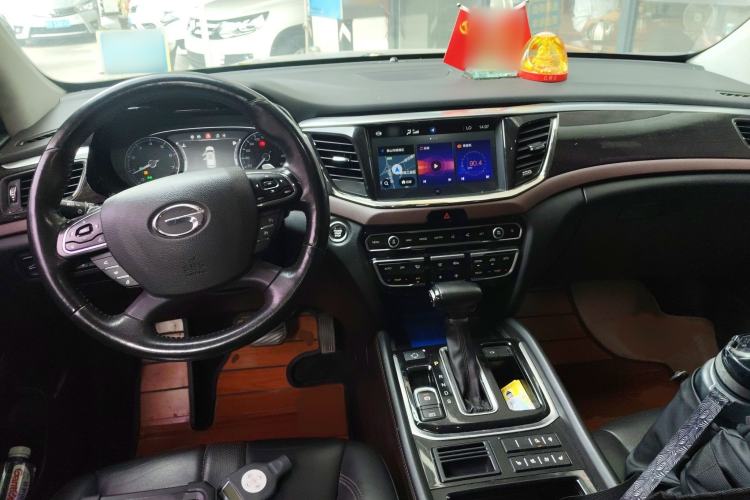 Used GAC Trumpchi GS8 2017 320T Two-Wheel Drive Luxury Smart Connectivity Version (7 Seats)