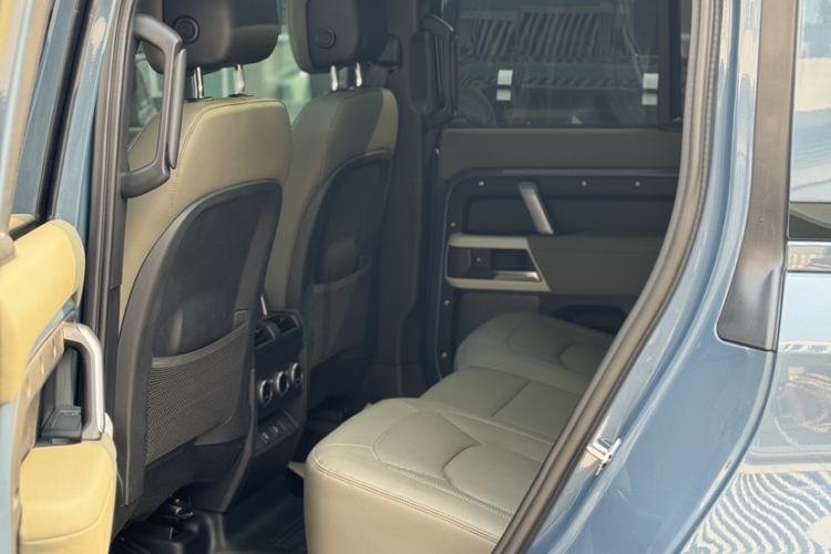 Used Land Rover Defender 2023 110 3.0T P400 X-DYNAMIC HSE
