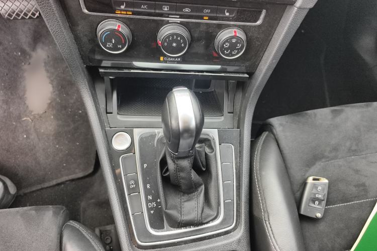 Used Volkswagen Golf 2020 280TSI DSG Luxury Edition
