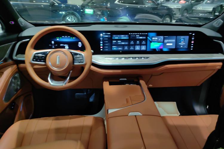 Used Wey Lanshan 2025 Four-Wheel Drive Max
