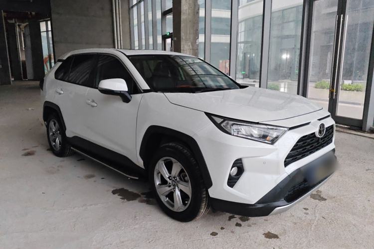 Used Toyota RAV4 2022 2.0L CVT Two-Wheel Drive Fashion Plus Edition
