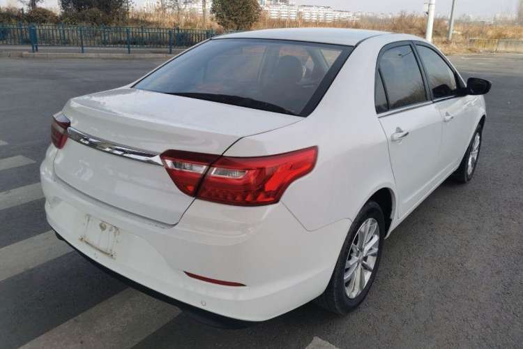 Used Geely Auto Vision 2019 Upgraded Model 1.5L Manual Luxury Version China VI Standard