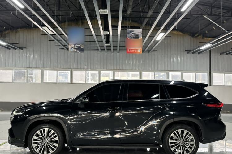 Used Toyota Highlander 2022 Dual-Engine 2.5L Four-Wheel Drive Supreme Edition 7-Seater
