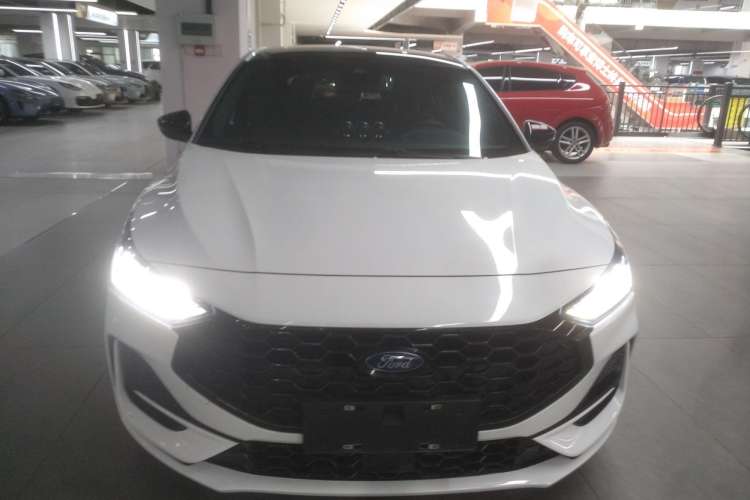 Used Ford Focus 2022 Hatchback EcoBoost 180 Automatic ST Line
