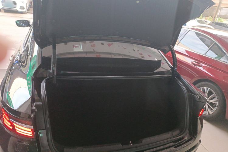 Used Geely Auto Preface 2023 2.0TD "Only This Verdant Green" Edition