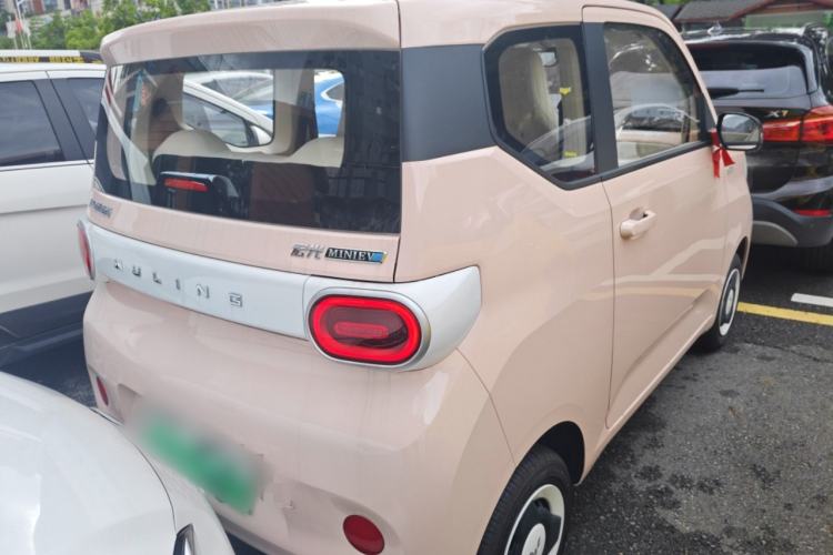 Used Wuling Hongguang MINIEV 2024 3rd Generation 215km Youth Edition
