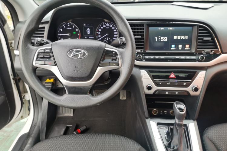 Used Hyundai Elantra 2016 1.6L Automatic ZhiXuan – Elite Version