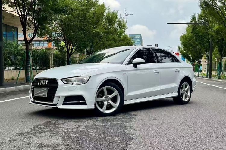 Used Audi A3 2017 Limousine 35 TFSI Fashion Model

