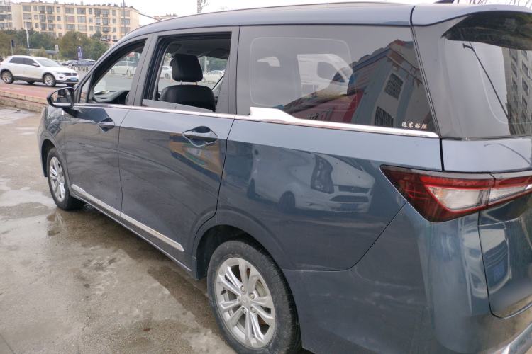 Used Wuling Jiachen 2022 1.5T Manual Comfort & Dynamic Version

