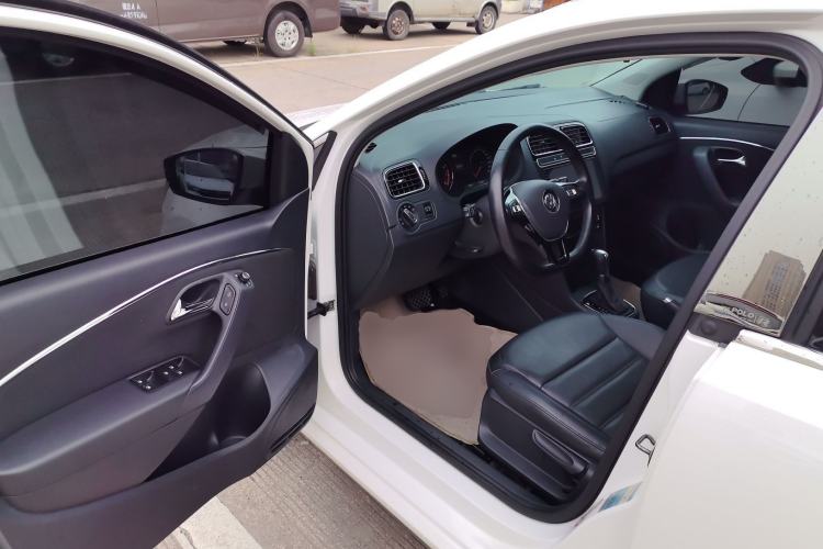 Used Volkswagen Polo 2016 1.6L Automatic Luxury Model