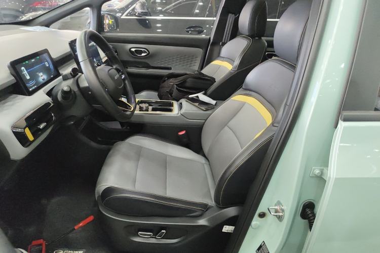 Used AION Y 2022 70 Tech Edition Lithium Iron Phosphate
