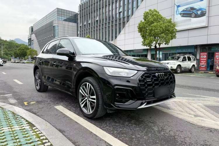 Used Audi Q5L 2023 40T Luxury Dynamic Model
