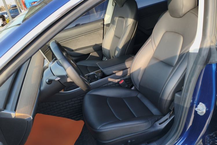 Used Tesla Model 3 2019 Long-Range Rear-Wheel-Drive Version
