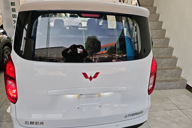 Used Wuling Hongguang New Energy 2025 Extended-Range Hybrid 50KM Comfort Version
